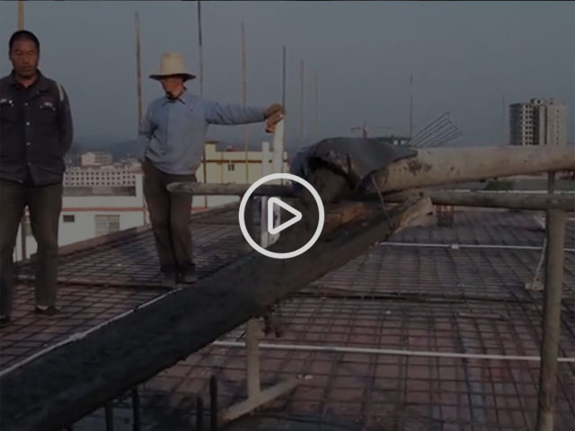 山東力源機(jī)械，車載式攪拌拖泵一體機(jī)現(xiàn)場(chǎng)施工視頻